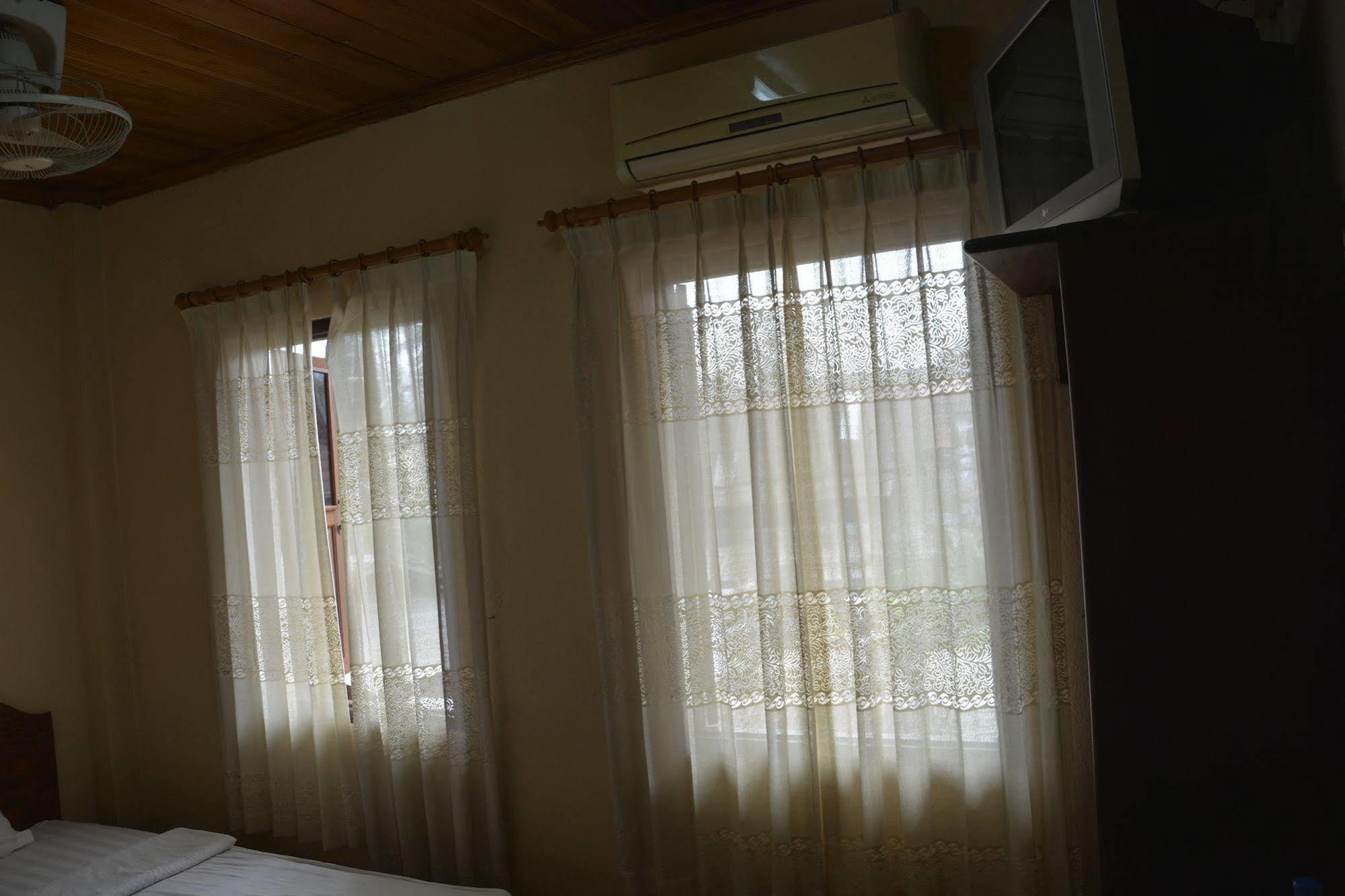 לואנג פרבאנג Silikhane Guesthouse מראה חיצוני תמונה
