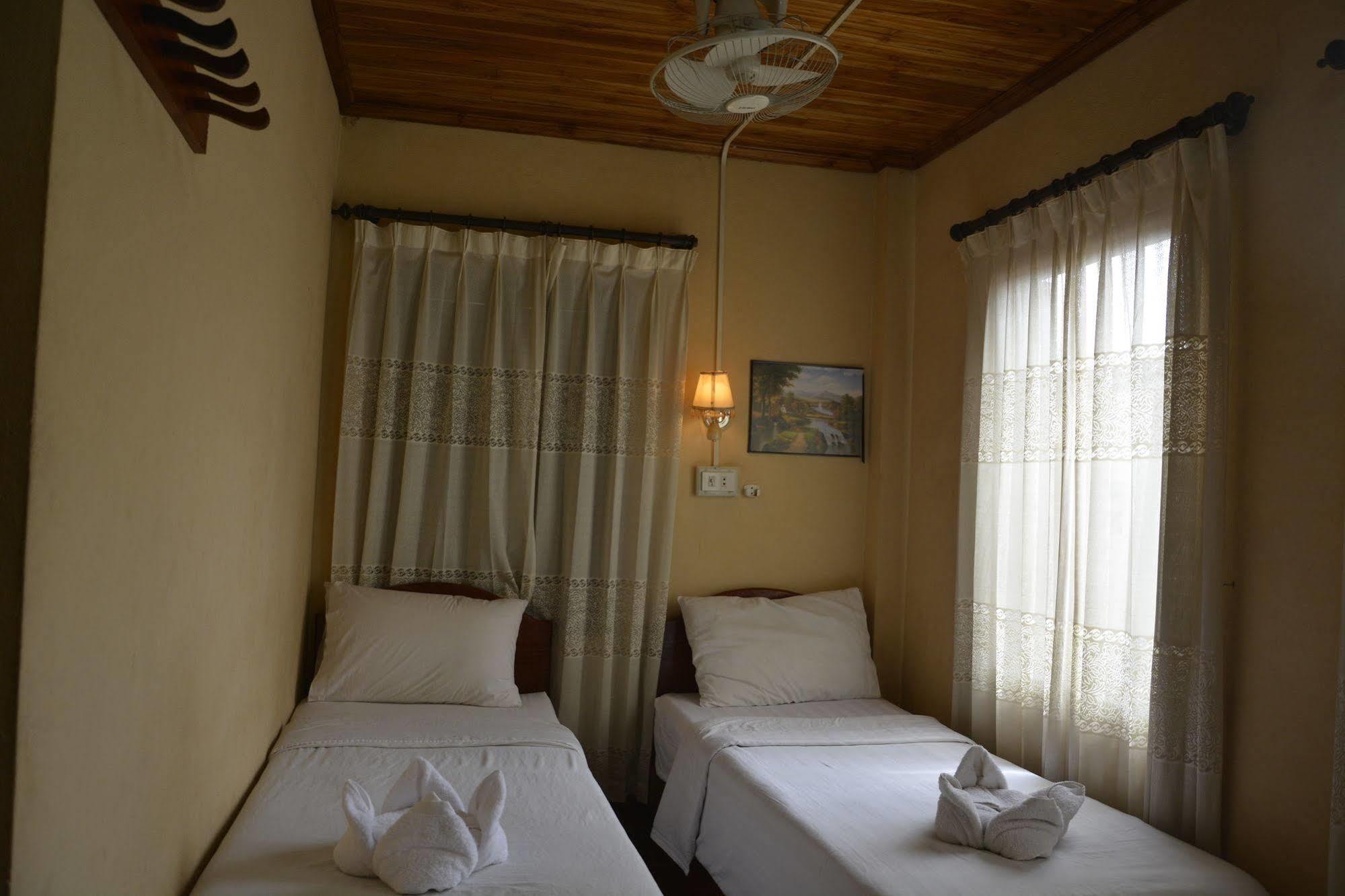 לואנג פרבאנג Silikhane Guesthouse מראה חיצוני תמונה