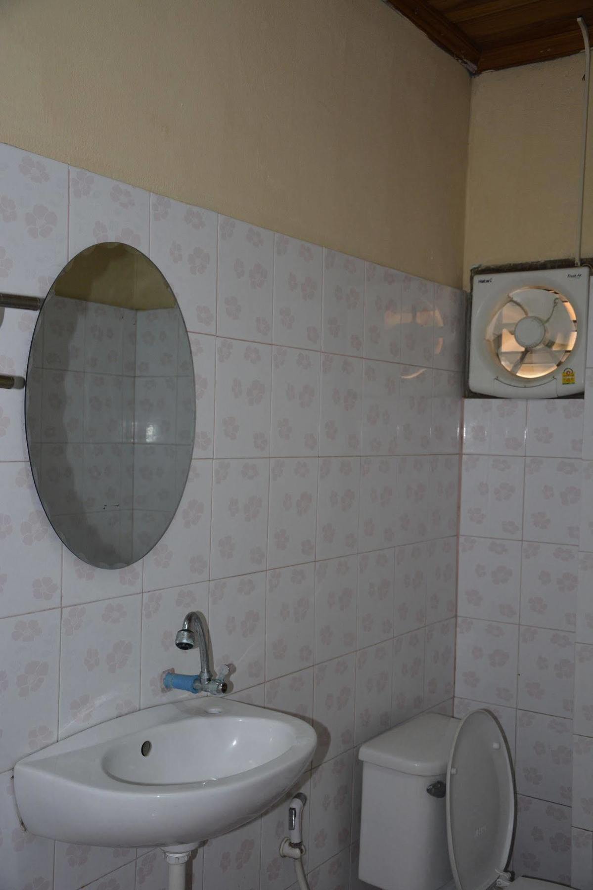 לואנג פרבאנג Silikhane Guesthouse מראה חיצוני תמונה