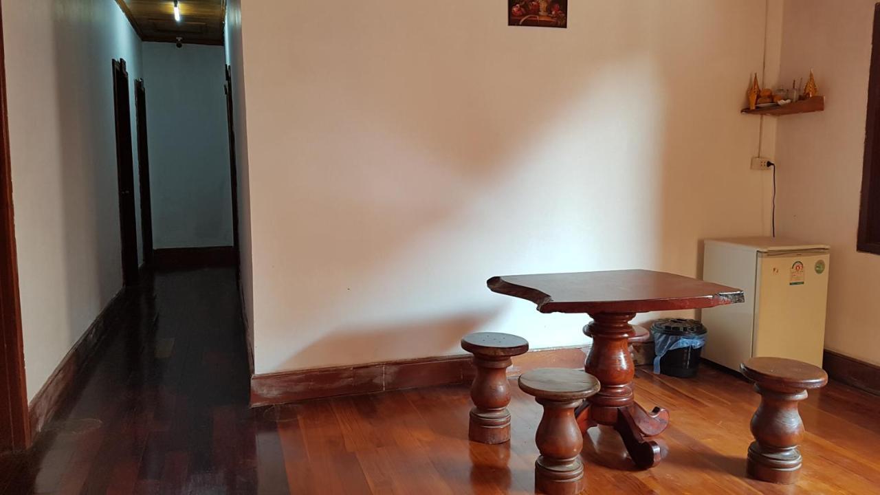 לואנג פרבאנג Silikhane Guesthouse מראה חיצוני תמונה