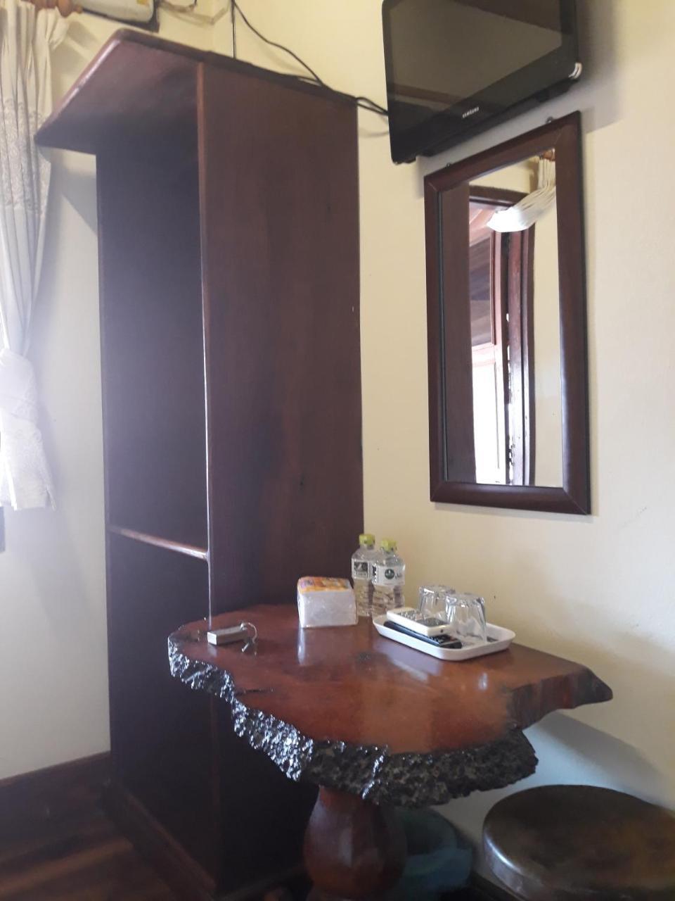 לואנג פרבאנג Silikhane Guesthouse מראה חיצוני תמונה